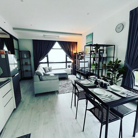 Jesselton Quay Suite By Backyard Κότα Κιναμπαλού Εξωτερικό φωτογραφία